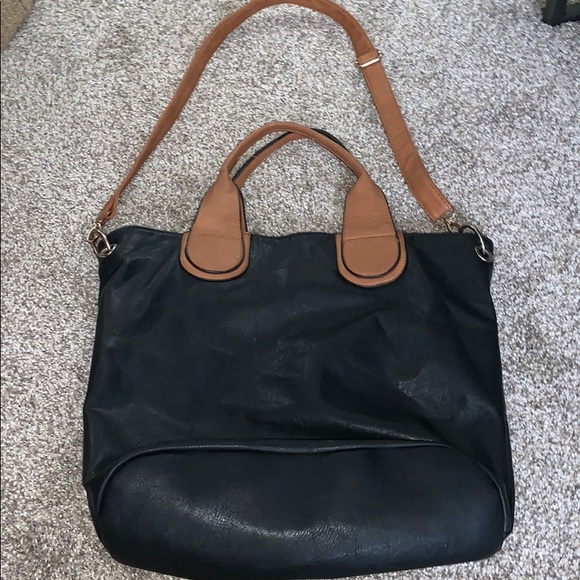 Adjustable black purse - Picture 2 of 4